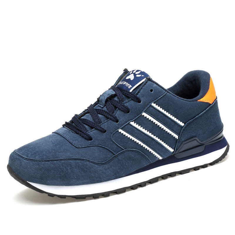Męskie sneakersy casual niskie na białym tle