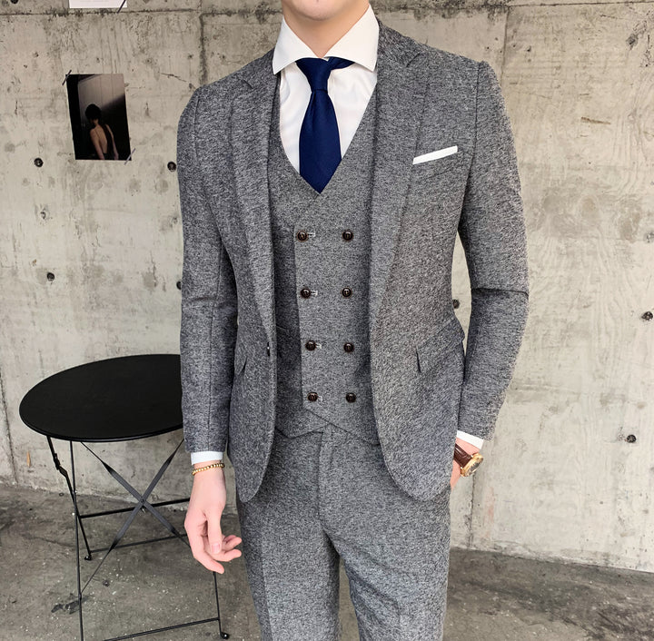 Męski garnitur trzyczęściowy slim fit w kolorze czarnym