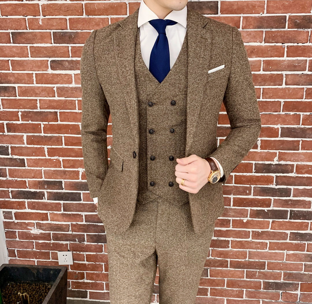 Męski garnitur trzyczęściowy slim fit w kolorze czarnym