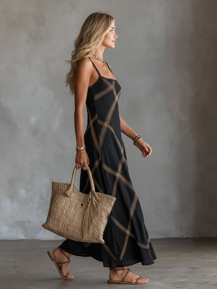 Damska sukienka boho z geometrycznym wzorem w naturalnych kolorach