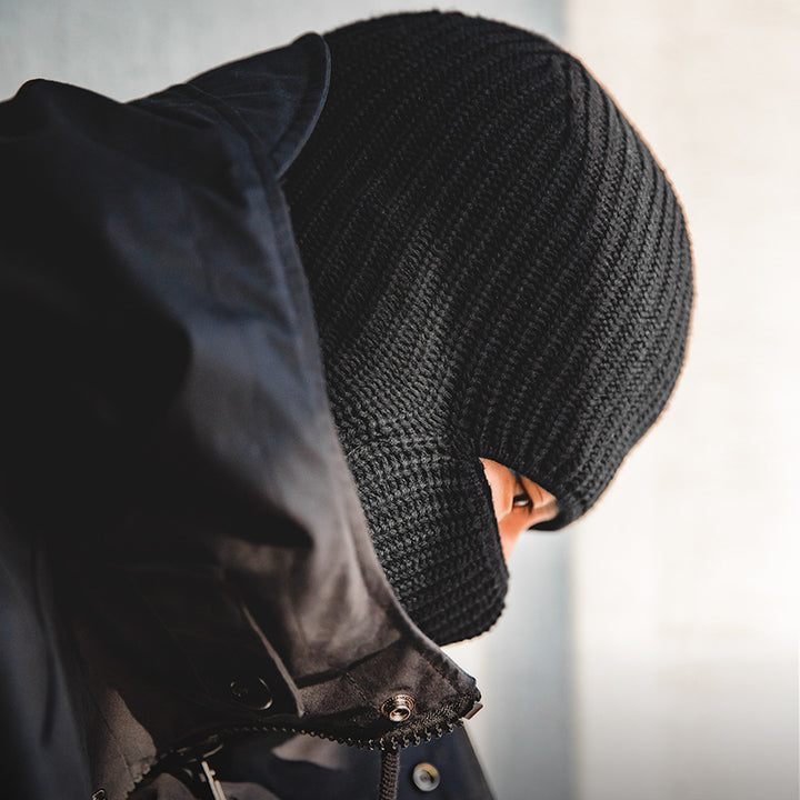 Damska czarna czapka beanie z dzianiny, wzór melon skin