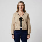 Bowvera - Krótki Kardigan Z Wiązaniem Przy Dekolcie