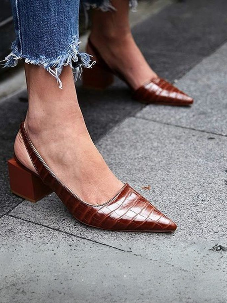 Damskie czółenka slingback z efektem krokodyla na słupku
